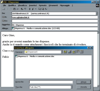 Figura 5 - La finestra di compilazione dei messaggi in Outlook Express durante l'inserimento di un attachment